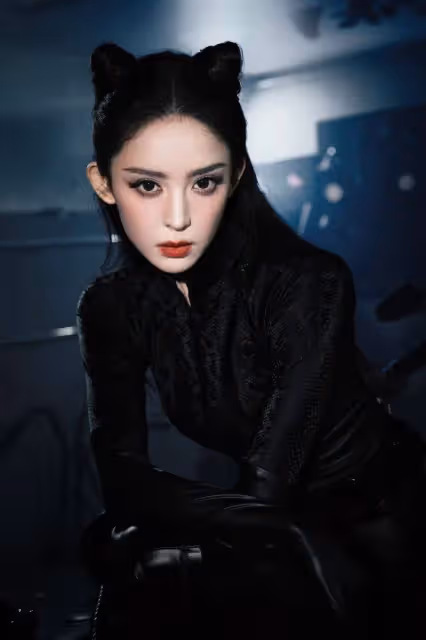 娜扎COS貓女!她膚白貌美玉腿修長身材火辣性感妖艷