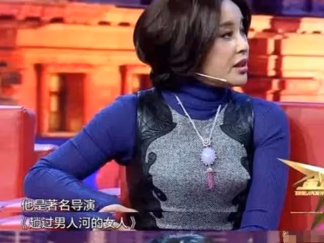 63歲陳沖登上時尚雜誌,拿了終身成就獎,和劉曉慶的差距一目了然