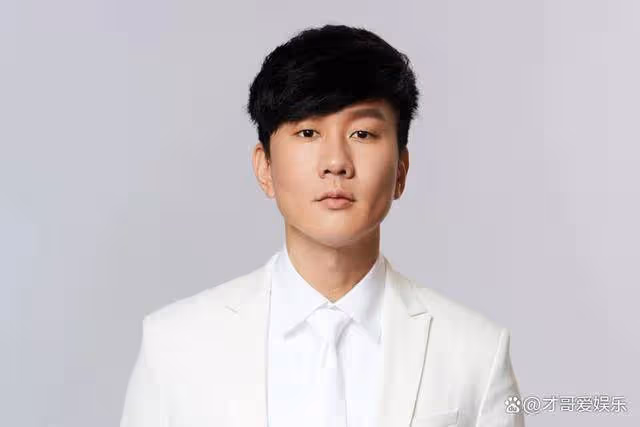 林俊傑助陣五月天演唱會,意外掀起風波,歌手評價標準何在?