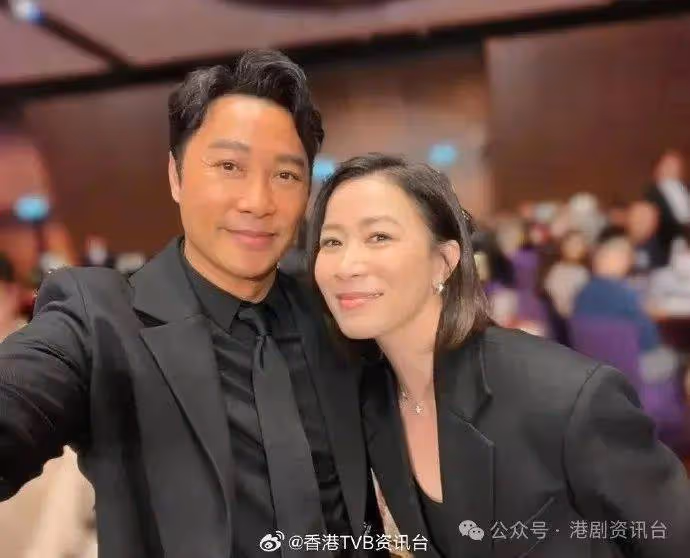 佘詩曼深圳開工拍新劇！Fit爆四眼律師造型曝光