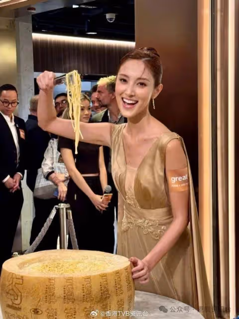 TVB最美港姐否定「含淚宣布離婚」傳聞!心疼老公被網民喪鬧