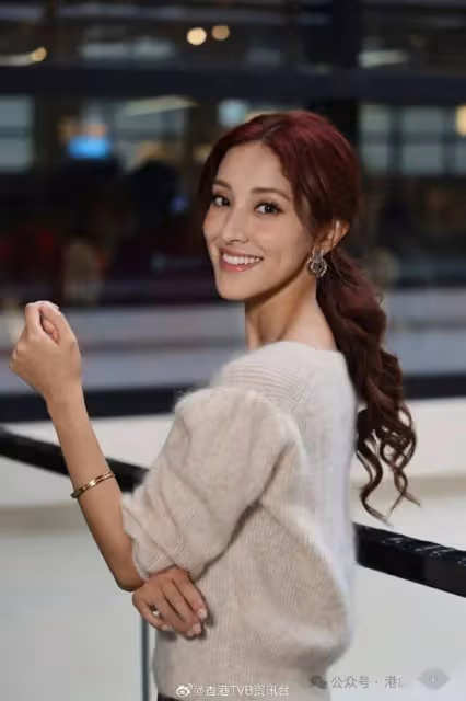 TVB最美港姐否定「含淚宣布離婚」傳聞!心疼老公被網民喪鬧