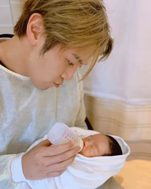 恭喜！TVB男星與太太正式結婚成為合法夫妻，預告明年再補辦婚禮宴請親友