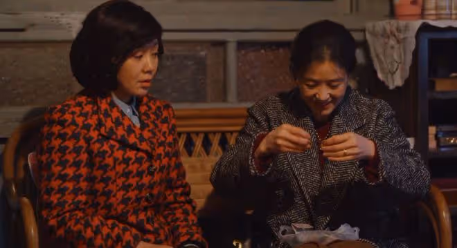 小巷人家大結局：黃玲比公婆更偏心？送金子給李佳，讓棟哲做苦力