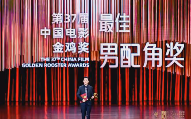 王馥荔王驍金雞獎母子傳承!演18年配角終拿獎,第二部男主戲將播