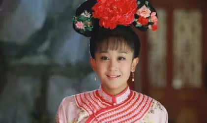 「苦瓜相」的5位女演員,五官漂亮卻演啥都是晦澀