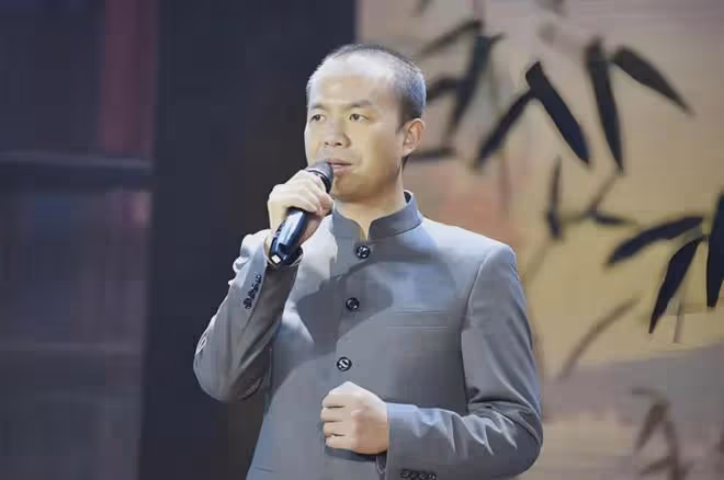 擊敗北大碩士,奪冠《中國詩詞大會》的快遞小哥,如今怎樣了?