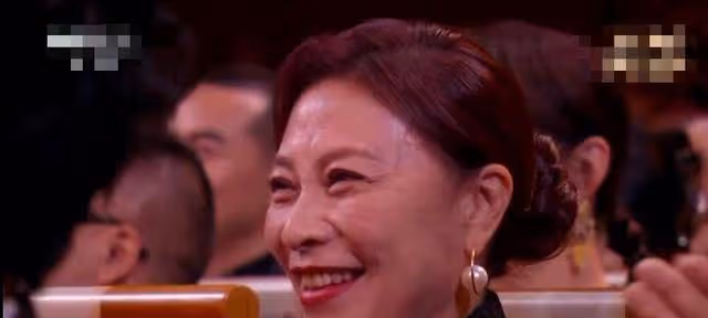 劉丹贏趙麗穎獲得金雞獎女配,中年之姿讓她卻贏得了全場認可