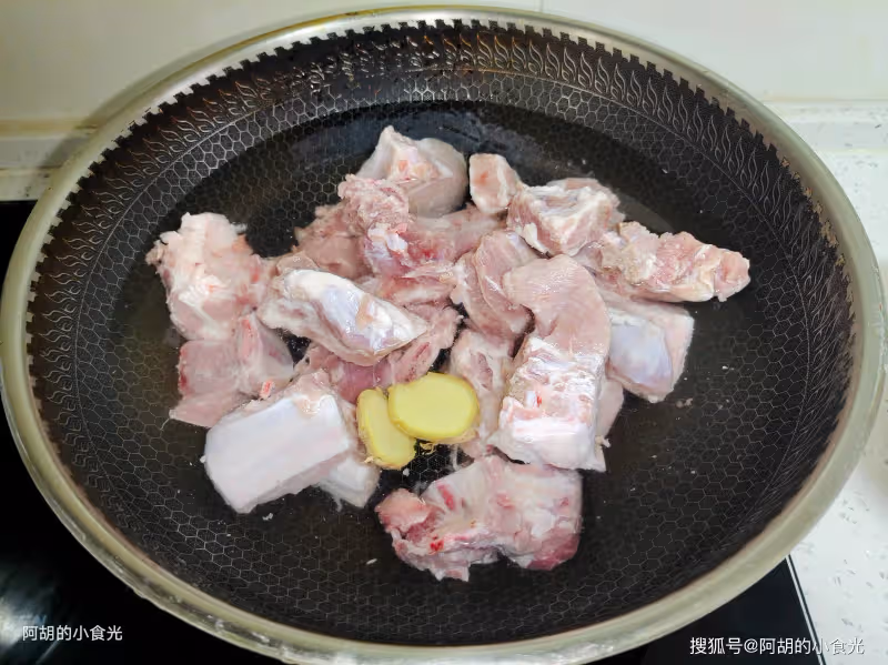 冬天這菜不吃太虧,老祖宗眼中的長壽菜!熱熱乎乎燉一鍋,菜甜肉嫩、湯更鮮,上桌都不夠搶的