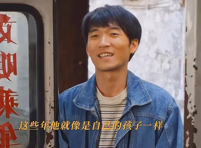 《小巷人家》結局:看振東振北拆紅包反應,才知,莊超英不是親生