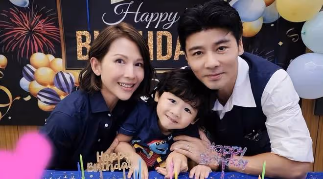 蔡少芬為小兒子慶生,張晉缺席卻有愛,一家五口幸福滿滿