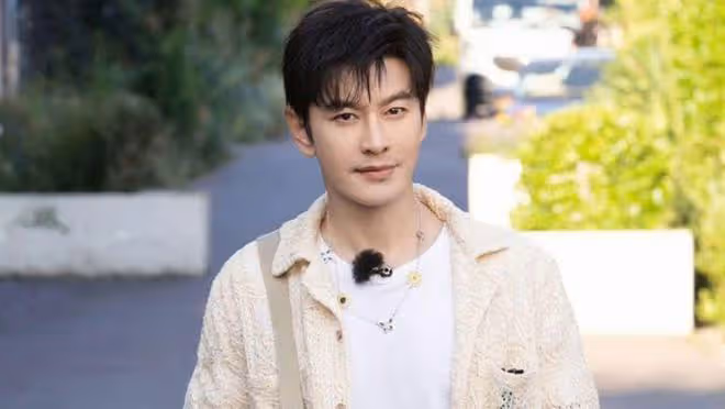 黃曉明訪談吐真言,覺得自己40歲之前很傻,近況略顯孤單