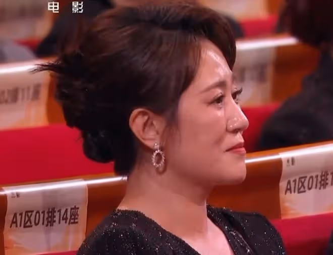 金雞獎成「照妖鏡」,雷佳音、王驍拿獎後,破防人算是照明白了