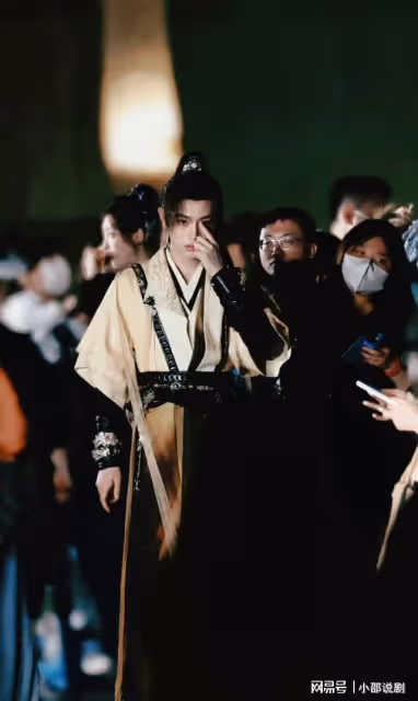 用明星特權？丁禹兮虞書欣劇組被控搶素人房間！酒店回應網傻眼