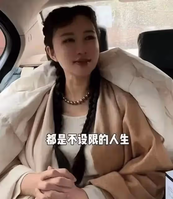 73歲張紀中為女兒慶滿月!小龍珠越像爸爸,杜星霖剛出月子就瘦了