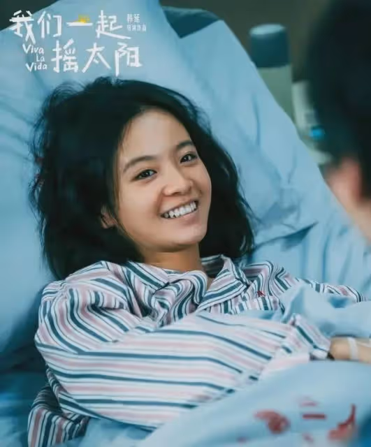 爆冷成為首位00後金雞獎影后!被京圈資本力捧的李庚希有何背景?