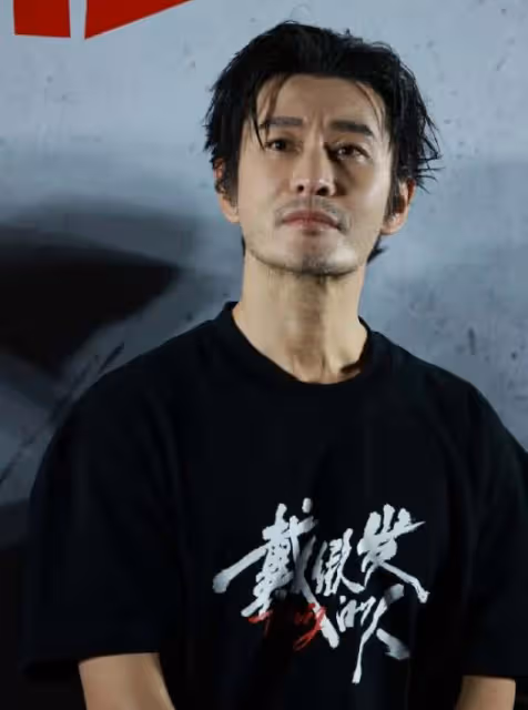 黃曉明新片好評如潮,演技再上新台階,迎來愛情事業雙豐收