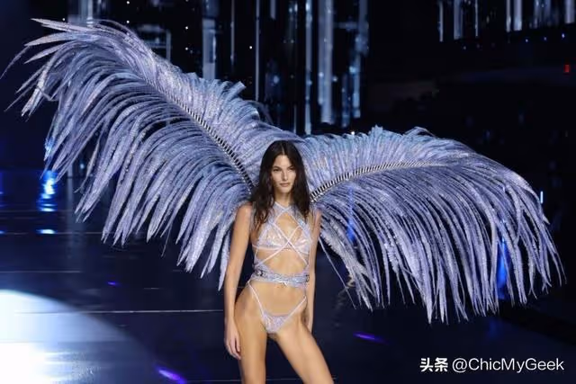 萊昂納多曝訂婚,女友不超過25歲魔咒被維密超模打破!