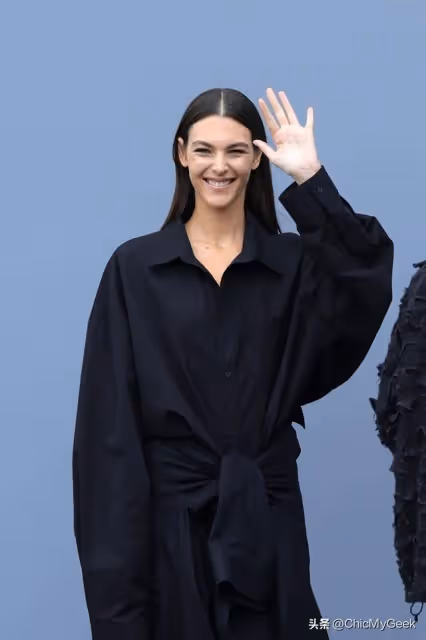 萊昂納多曝訂婚,女友不超過25歲魔咒被維密超模打破!