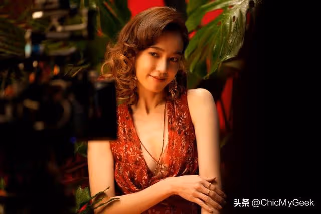 新人博上位親女導,獻身男導!《影后》真人真事揭演藝圈秘辛!