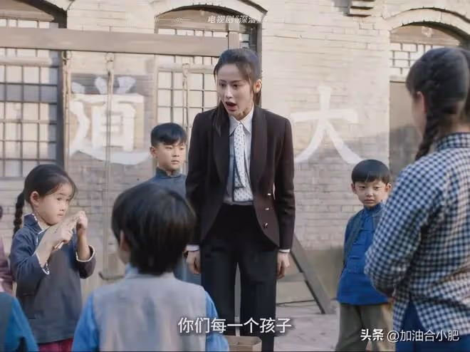 一人毀掉整部劇,央視《深潛》里這位敗筆演員,讓人看著真難受!