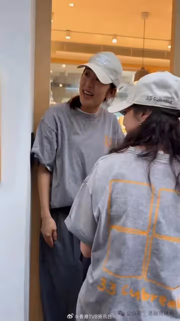 前視後開鋪做生招牌成新打卡點!網民大讚:她離開TVB後人變美了