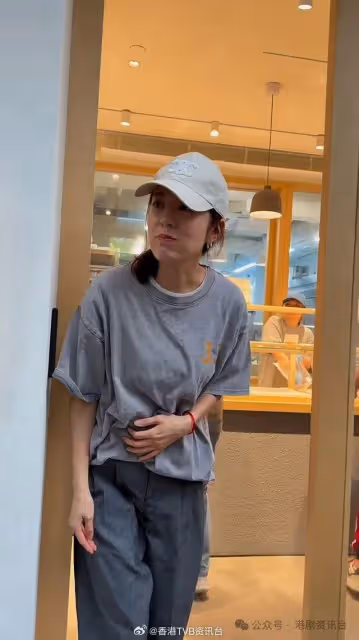前視後開鋪做生招牌成新打卡點!網民大讚:她離開TVB後人變美了