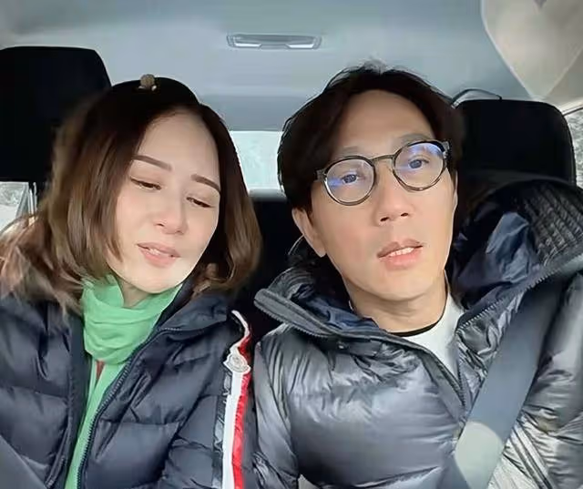 香港女星復出轉型做網紅,慘遭網友嫌棄過氣,因老公家暴險些離婚