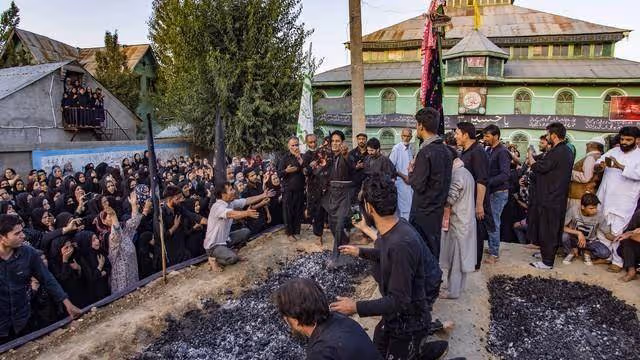 橫店群演薪資狂降,只剩送外賣的收入,他們的夢想還能撐多久?
