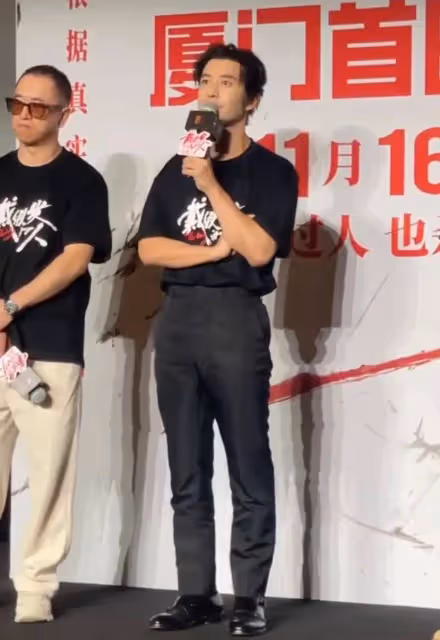 可惜!一個月瘦30斤,剃禿頭也救不了,黃曉明擔心的事還是發生了