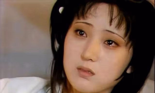 17歲少女神似林黛玉,藝考驚艷評委,網友:陳曉旭重生