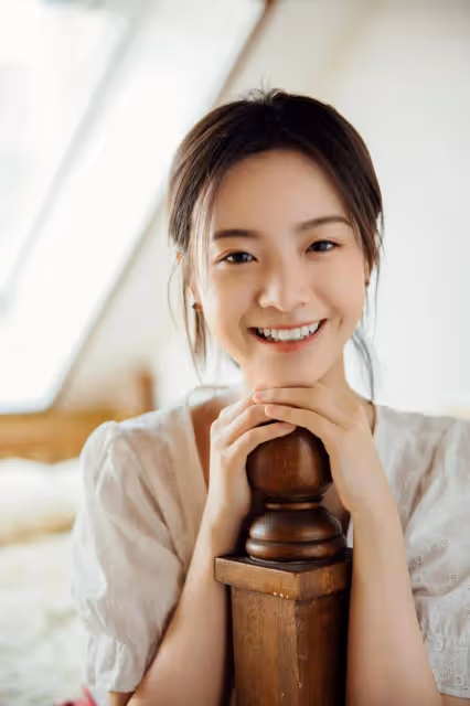 24歲影后李庚希被喊黑幕!曾被徐靜蕾力捧沒聽倪萍勸告