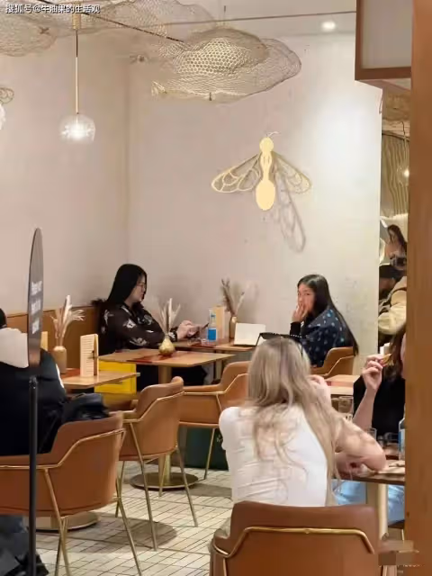李湘王詩齡被偶遇生圖曝光,身材反彈明顯,真實顏值很普通