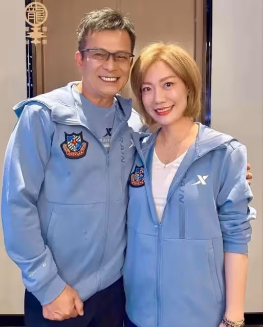 TVB女歌手現身台慶活動預告有性感戰衣,澄清沒被公司雪藏:都過去啦