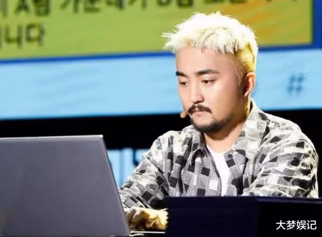 柳炳宰爆熱戀ing!大方約會被看到了,韓媒盛讚女方:外貌出眾