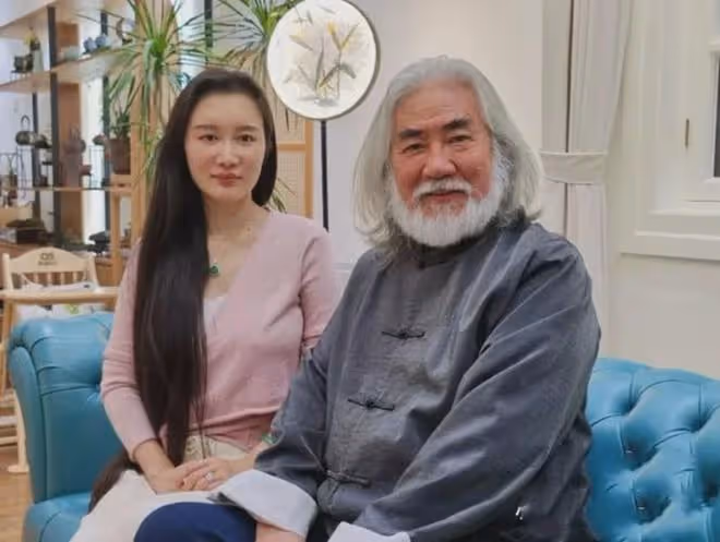 杜星霖:與大20歲富豪離婚後,轉頭嫁大31歲的張紀中,我只圖感情