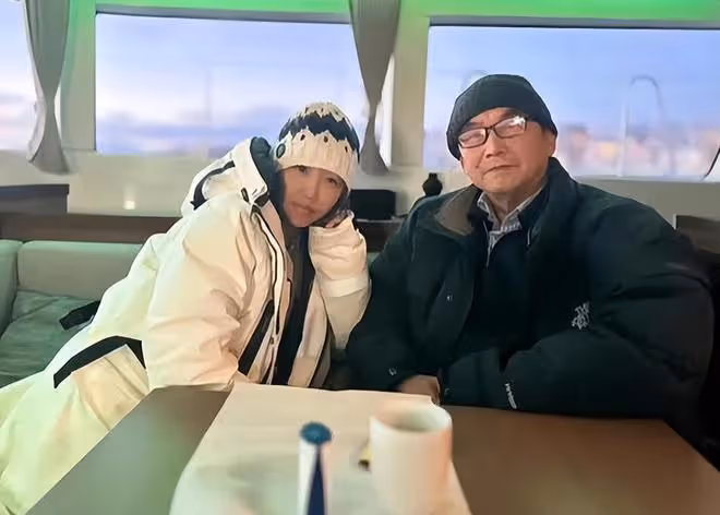 沙白白離世第26天,父親保留她的首飾和衣帽,市區的房子空關著