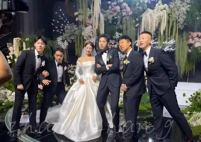 郭德綱外甥大婚排場大！秦霄賢張雲雷參加，新娘鼻子被嘲像匹諾曹