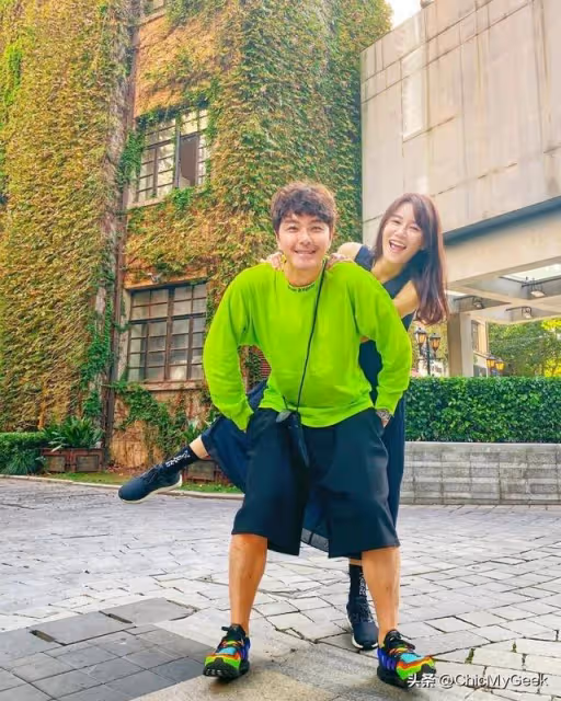 又一個走過流產低潮的女星!43歲黃翠如官宣懷孕!