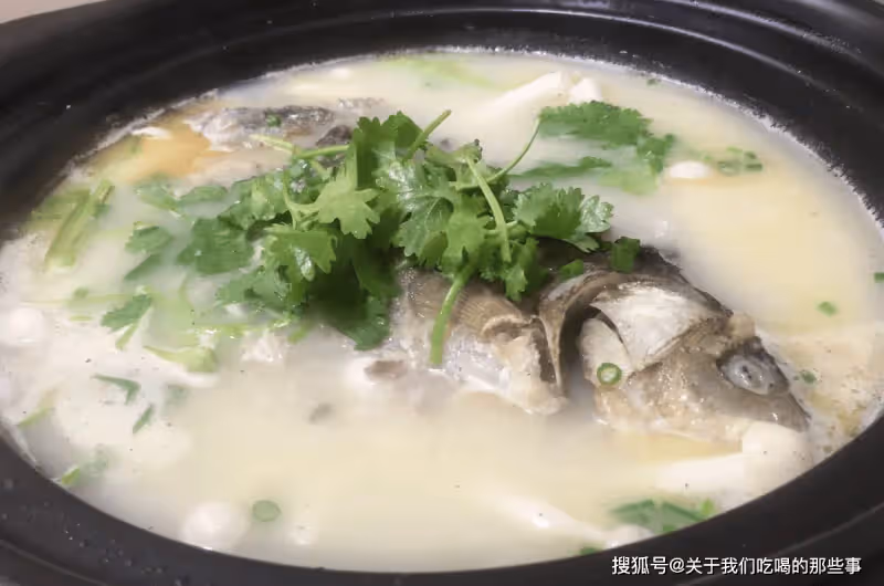 無論燉什麼魚湯,都要牢記3點,魚湯濃白好喝,沒有一點腥味