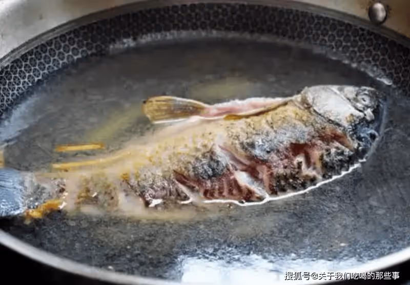 無論燉什麼魚湯,都要牢記3點,魚湯濃白好喝,沒有一點腥味