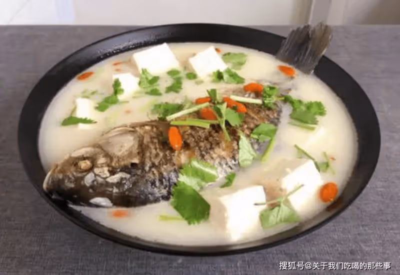 無論燉什麼魚湯,都要牢記3點,魚湯濃白好喝,沒有一點腥味