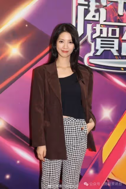 蔡思貝著旗袍被指似袁詠儀!陳曉華自爆與羅天宇合唱吵大鑊