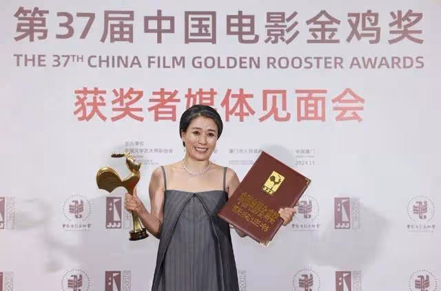 最佳女配劉丹實至名歸,嫁日本老公20年恩愛如初,趙麗穎輸在哪