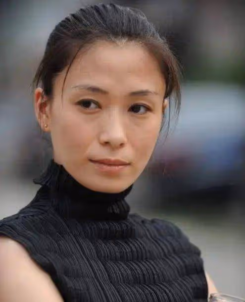 最佳女配劉丹實至名歸,嫁日本老公20年恩愛如初,趙麗穎輸在哪