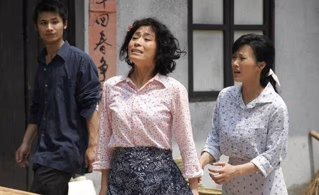 最佳女配劉丹實至名歸,嫁日本老公20年恩愛如初,趙麗穎輸在哪