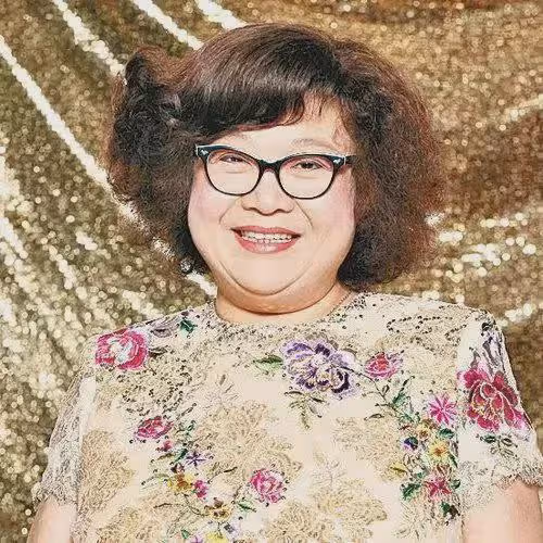 鄭欣宜加拿大產子,77歲鄭少秋當外公,沈殿霞終於安心了!