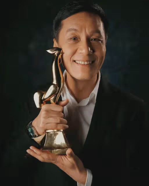 暴打梅婷,驚吐葛優,消失娛樂圈多年後復出,惹得網友無限感慨