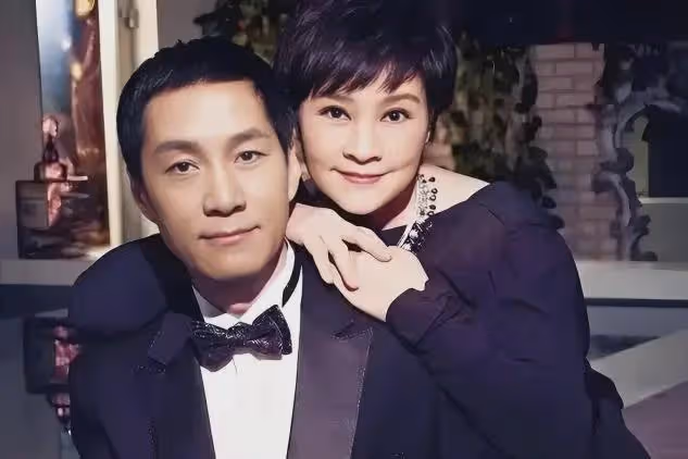 暴打梅婷,驚吐葛優,消失娛樂圈多年後復出,惹得網友無限感慨