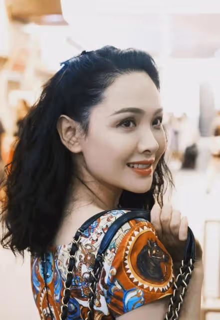 倒追莊超英同款「極品愚孝男」,卑微結婚17年,如今她過得怎樣了